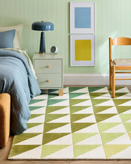 Tonal Triangles Hand-Tufted Wool Rug - 3'6" x 5'6" / Green