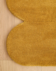 Scalloped Border Hand-Tufted Rug - 5' x 8' / Mustard