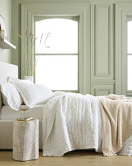 European Linen Dream Quilt - Twin / White